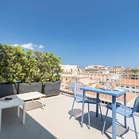 Al Centro Di Con Terrazza Privata Maison d'hôtes